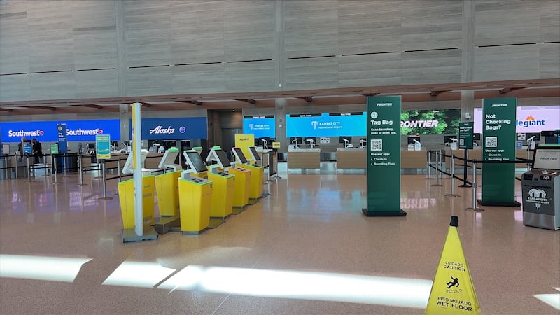 Spirit Airlines shuts down, canceling flights from Kansas City