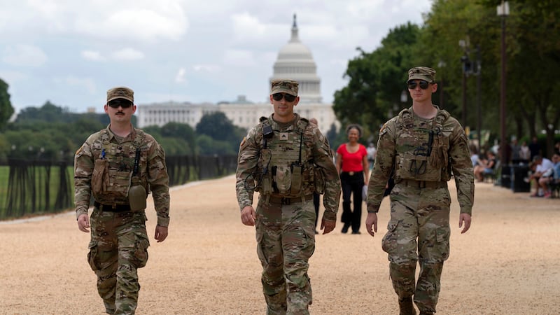 Guardia Nacional en Memphis no llevarán máscarillas y siempre estarán uniformados, según...