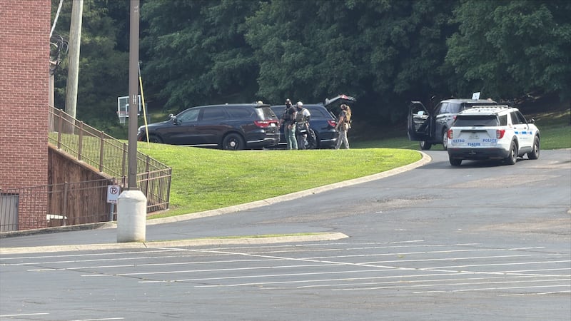 Suspect in custody after crashing into federal officer’s vehicle in attempt to evade arrest in...