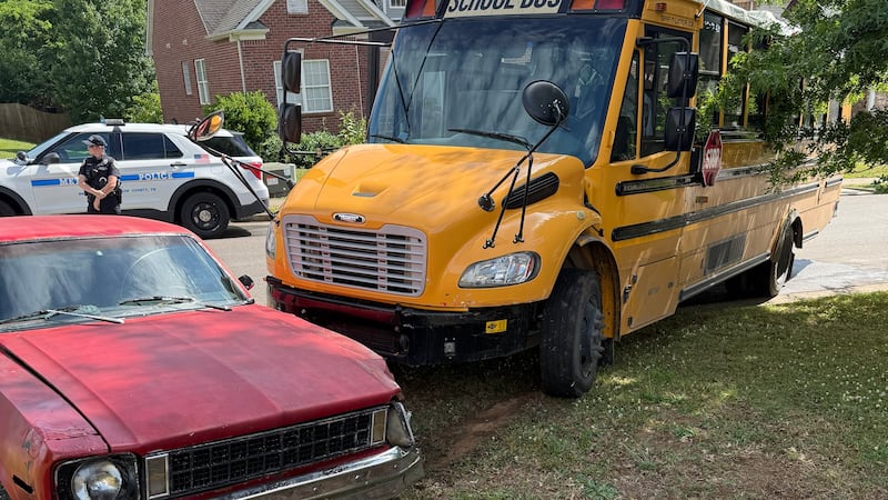 Nashville school bus driver arrested for DUI after crash on way to pick up students