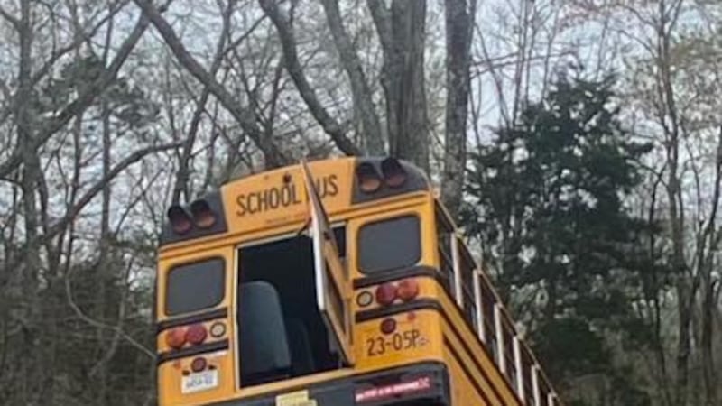 At least 1 fatality, serious injuries reported after crash involving Montgomery County middle...