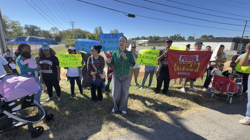 Residentes del complejo de casas móviles Belleglade en Clarksville, Tn denuncias...
