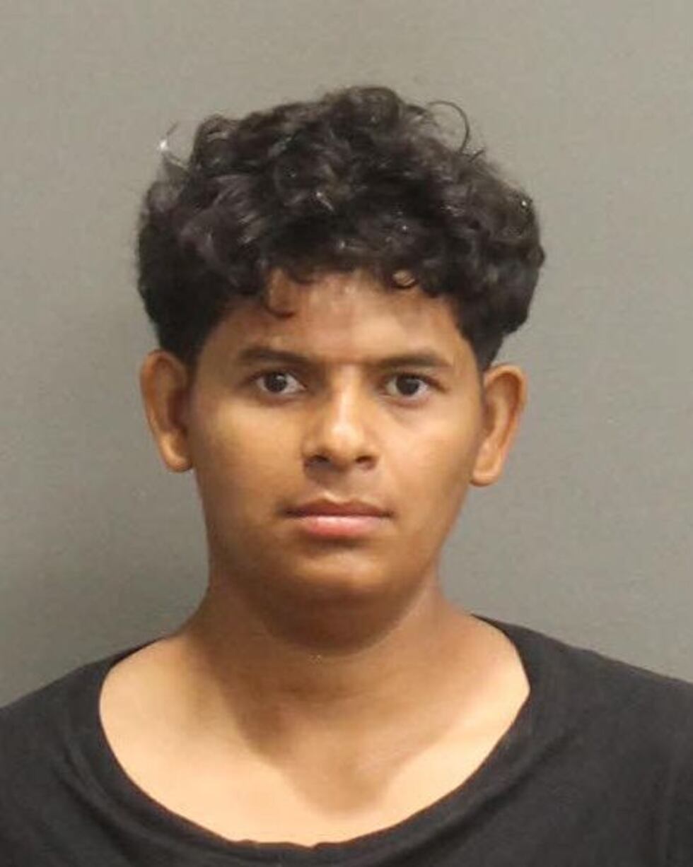 Jerson Diaz de 22 años de edad, es acusado de estupro y abuso sexual de una menor según la...