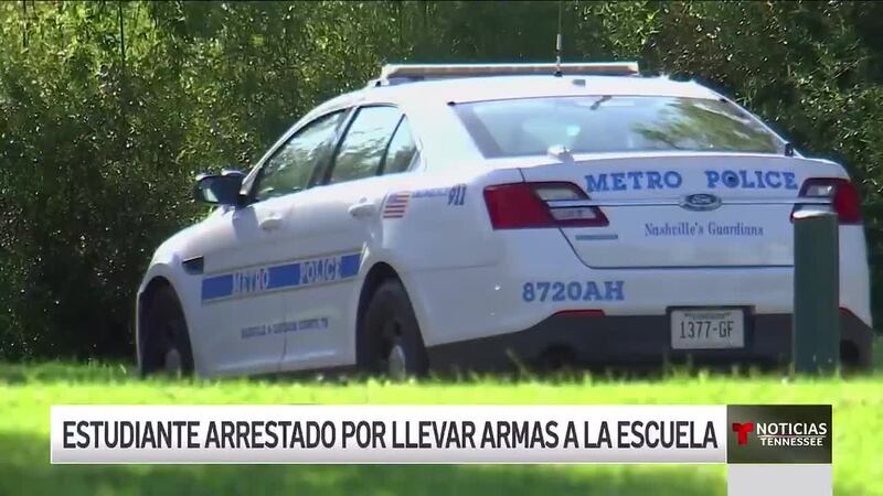 Estudiante arrestado por llevar armas a la escuela, autoridades en Nashville investigan el caso