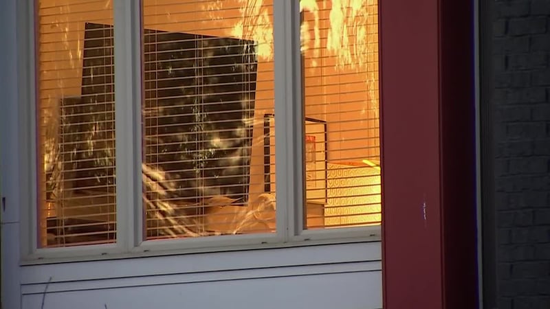 Pánico en despedida de soltera cuando dos hombres irrumpen en un AIRBNB en Nashville