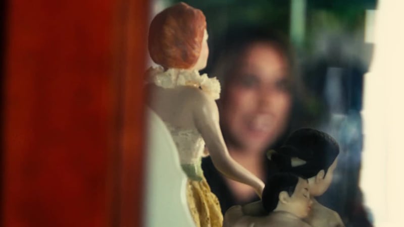 Hispana liberada por ICE a pesar de estar indocumentada, un abogado nos explica cómo lo logró